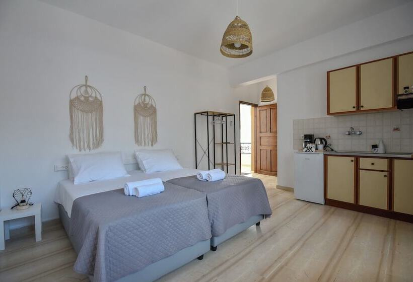 Eva Studios & Apartments