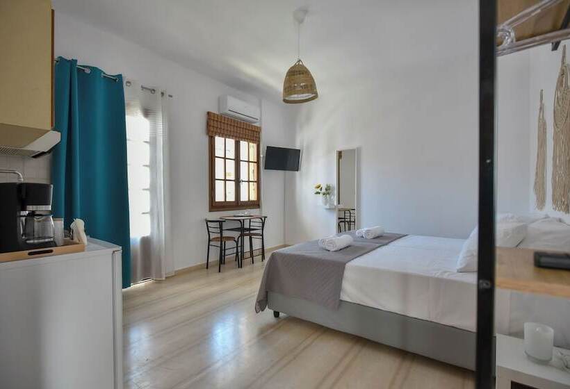 Eva Studios & Apartments