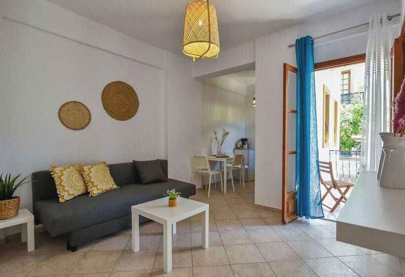 Eva Studios & Apartments