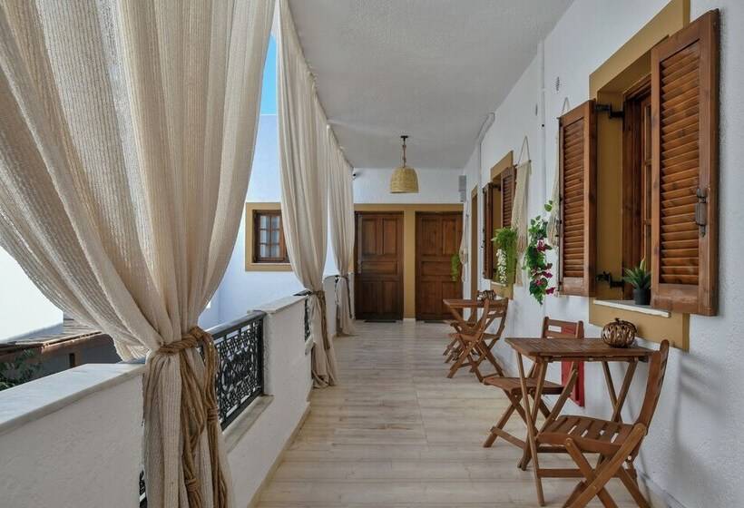 Eva Studios & Apartments