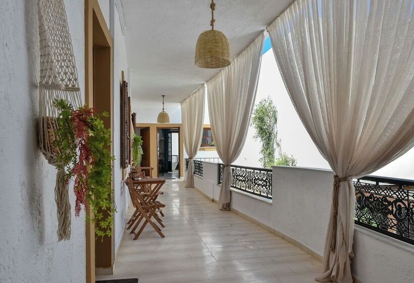 Eva Studios & Apartments