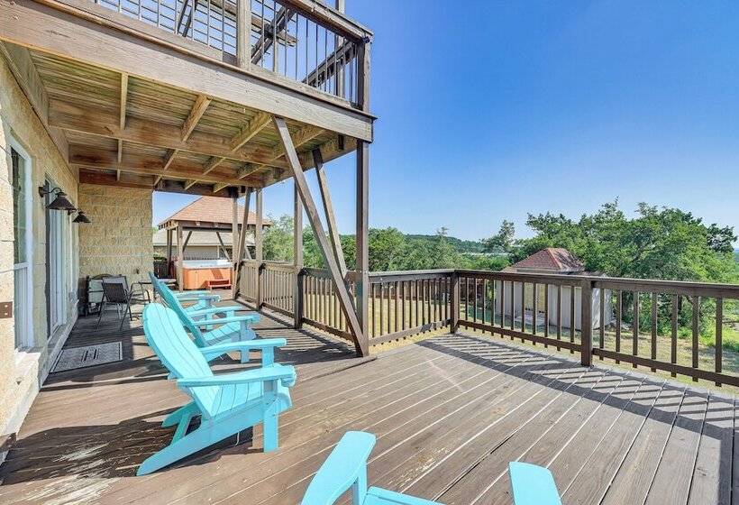 Family Friendly Fischer Home W/ Private Hot Tub!