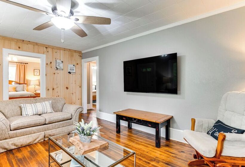 3 Mi To Downtown: Home W/ Fire Pit In Forest City