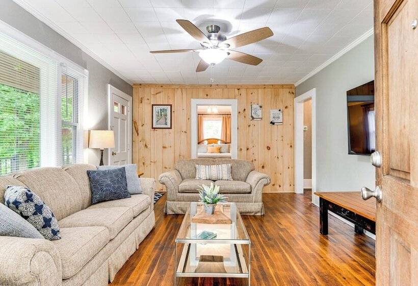 3 Mi To Downtown: Home W/ Fire Pit In Forest City