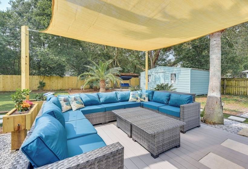 Fort Walton Beach Home: 3 Mi To Beach & Pier!