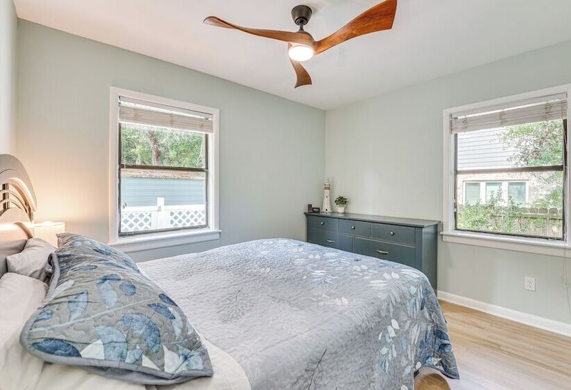 Fort Walton Beach Home: 3 Mi To Beach & Pier!