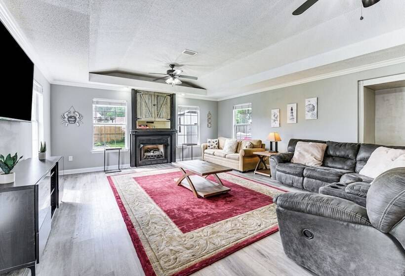 Fort Walton Beach Home W/ Grill: 4 Mi To Beach!