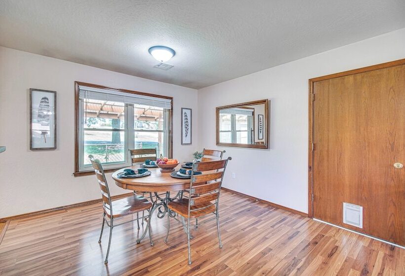 Hillcrest Hideaway  Grove Home ~ 1 Mi To Launch