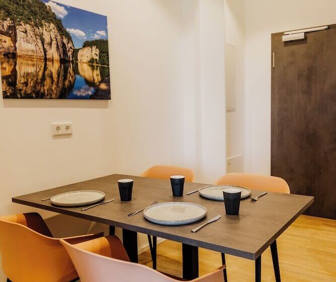 Heufeldboardinghouse