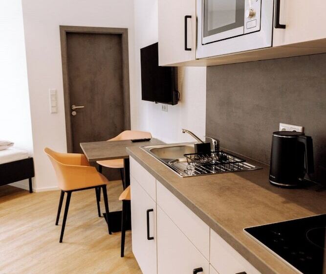 Heufeldboardinghouse