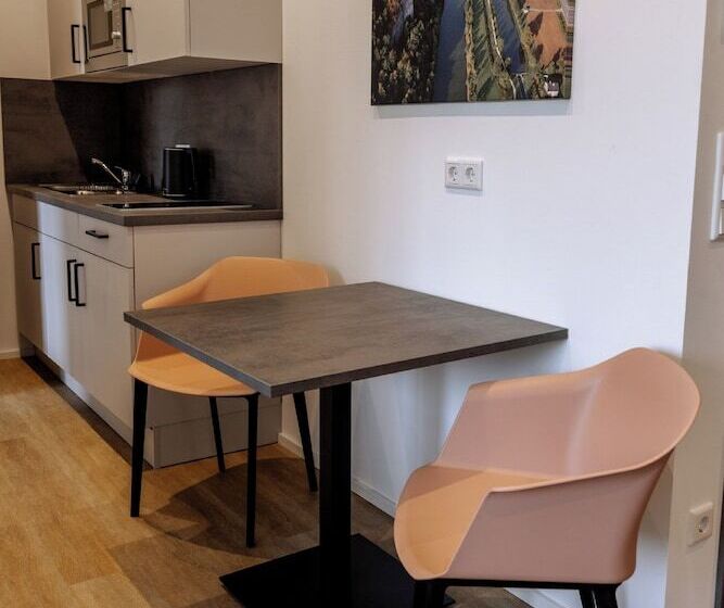 Heufeldboardinghouse