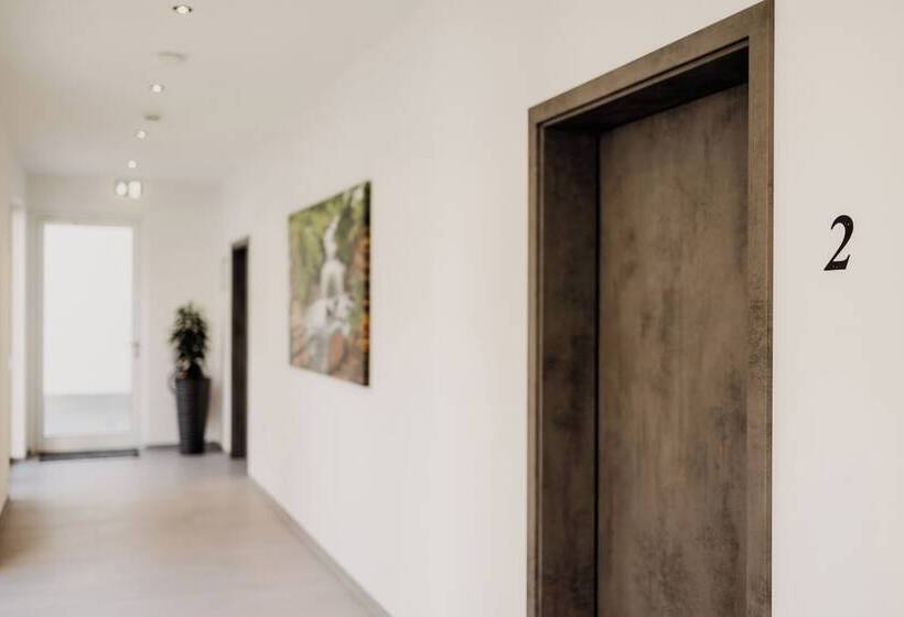 Heufeldboardinghouse