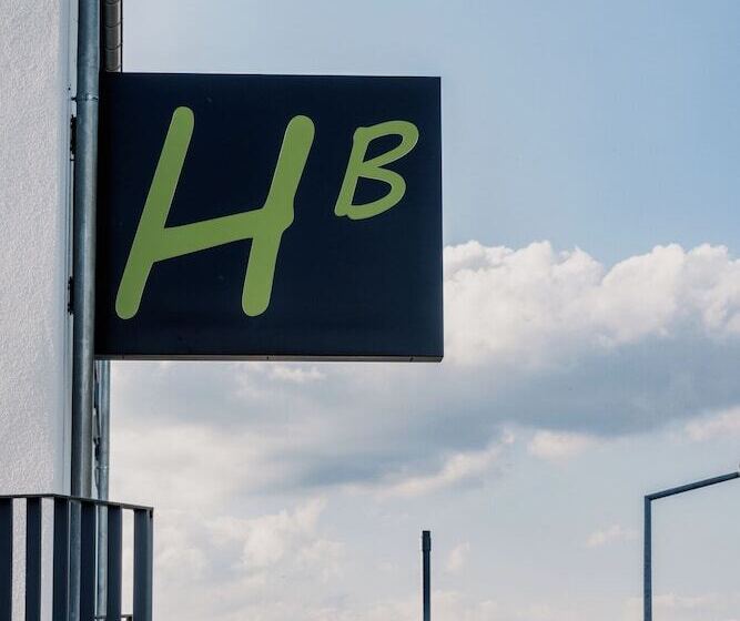 Heufeldboardinghouse