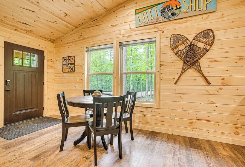 Hocking Hill Cabin Near Hiking: Dogs Welcome
