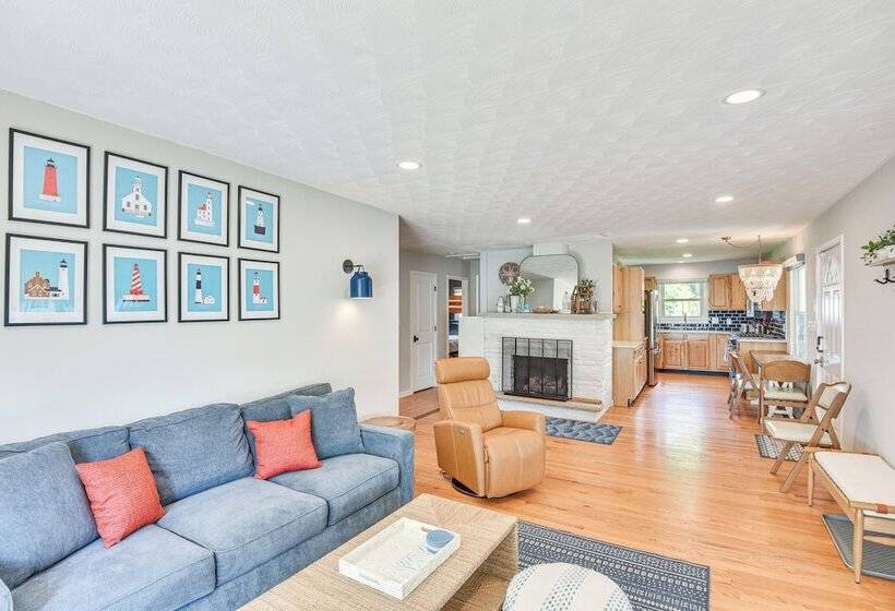 Home On Little Paw Paw Lake W/ Hot Tub & Dock!