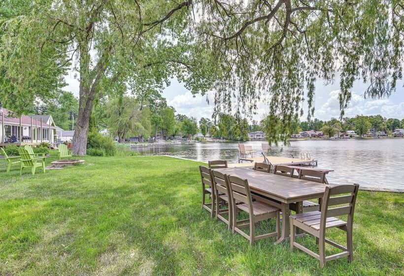 Home On Little Paw Paw Lake W/ Hot Tub & Dock!
