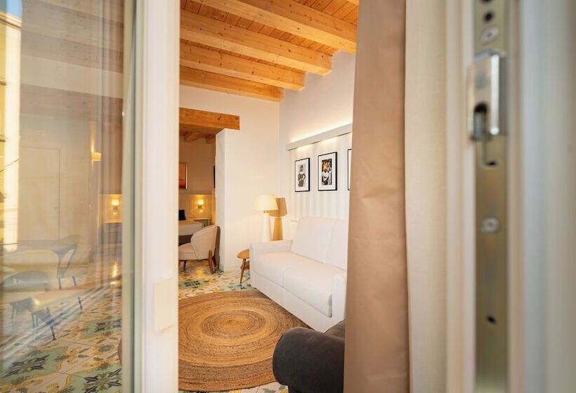 مسافرخانه Fortaleza Charme House