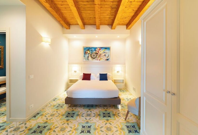 مسافرخانه Fortaleza Charme House