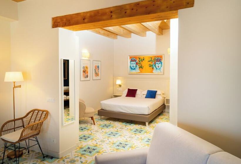 مسافرخانه Fortaleza Charme House