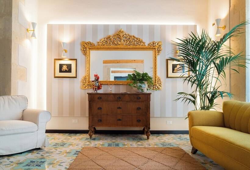 مسافرخانه Fortaleza Charme House