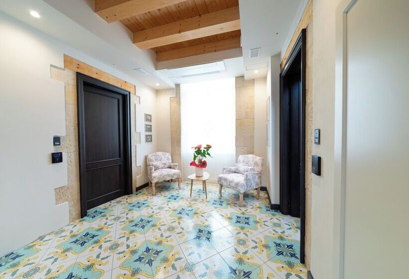 مسافرخانه Fortaleza Charme House