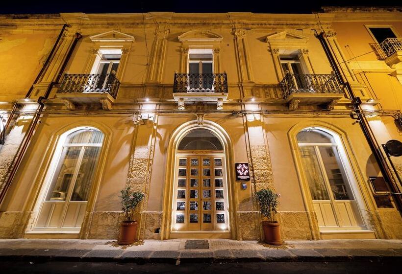 مسافرخانه Fortaleza Charme House