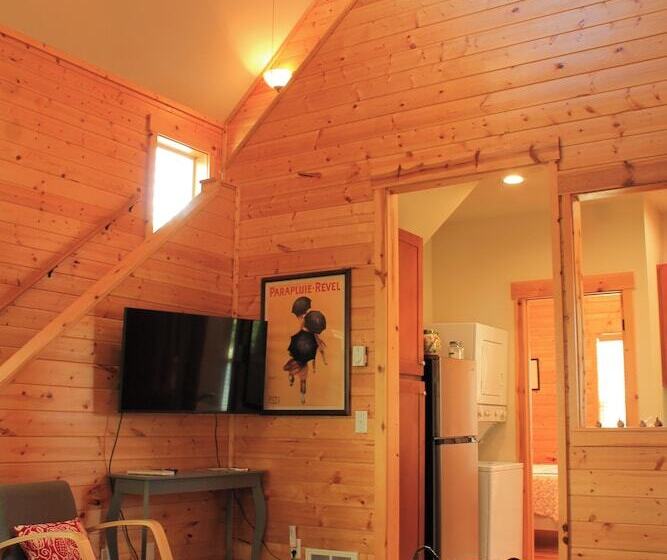 فندق فئة نجمة واحدة Pebble Cove Farm