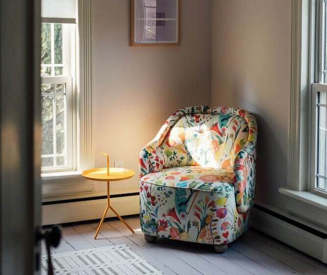 פונדק Silas House