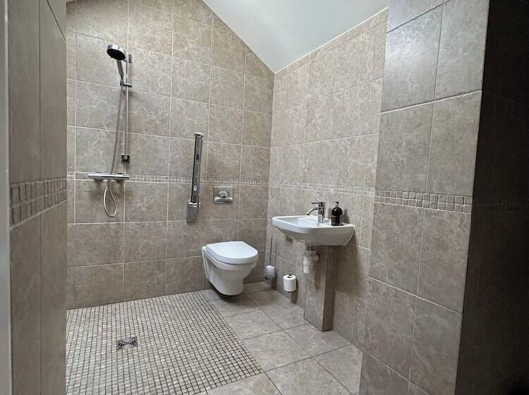 簡易ホテル The Prince Of Wales