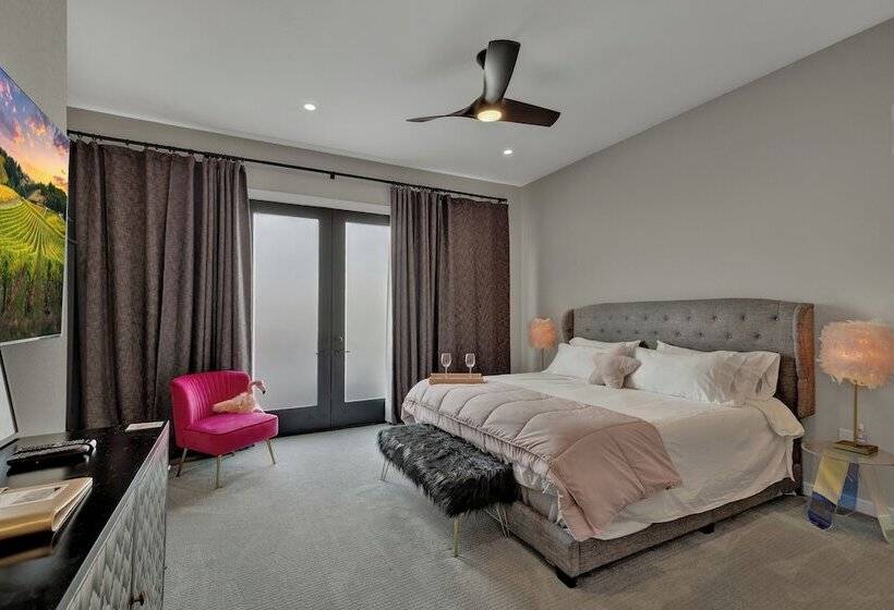 The Bentley Hotel   Audrey Hepburn Suite   Pool View