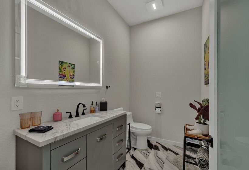 The Bentley Hotel   Audrey Hepburn Suite   Pool View