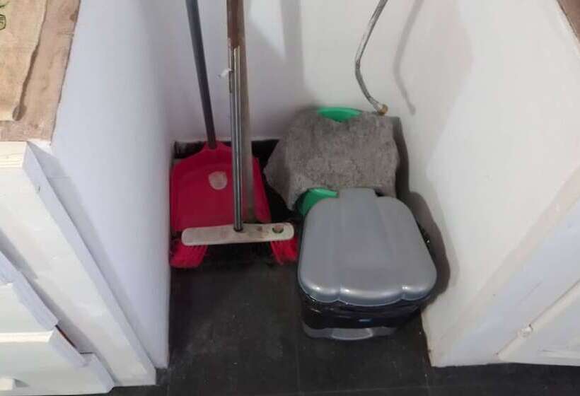 هتل Alojamiento Ezeiza 4