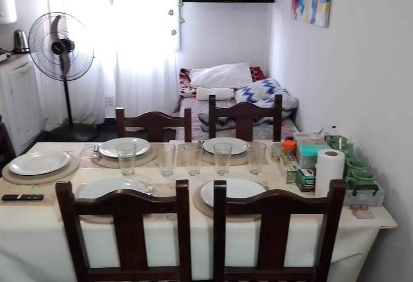 هتل Alojamiento Ezeiza 4