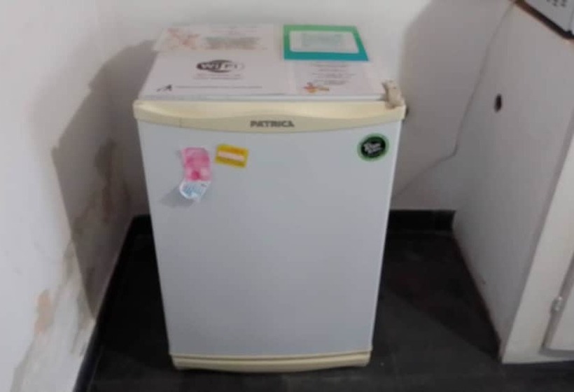 هتل Alojamiento Ezeiza 4