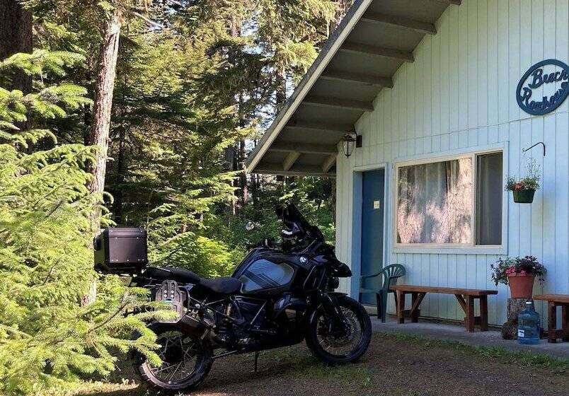 فندق Beachroadhouse