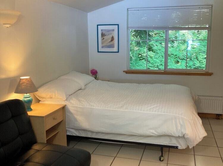 فندق Beachroadhouse