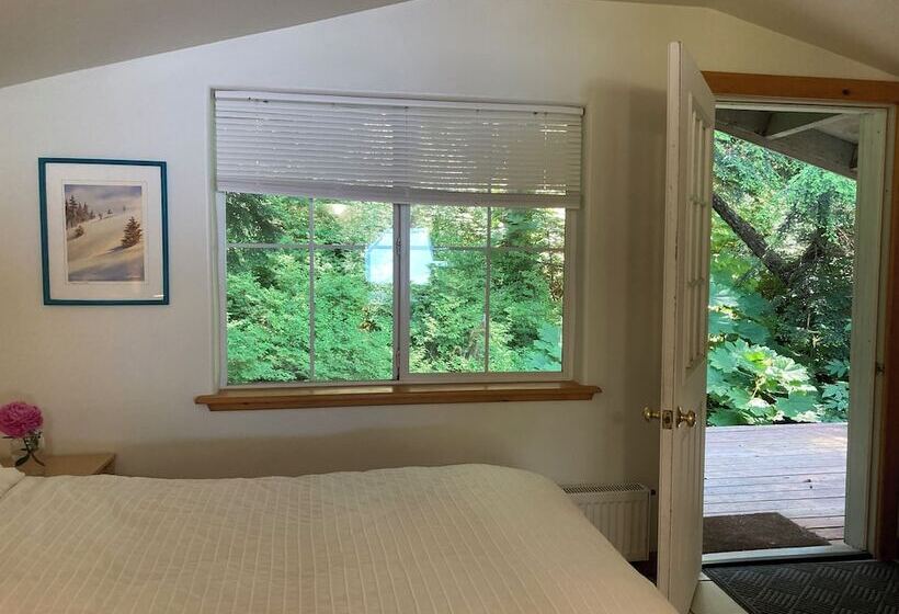 فندق Beachroadhouse