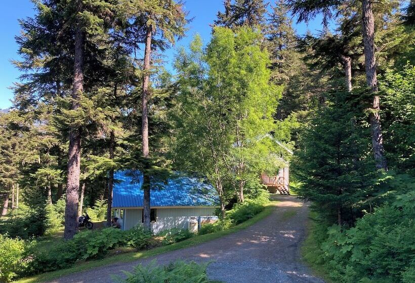 فندق Beachroadhouse