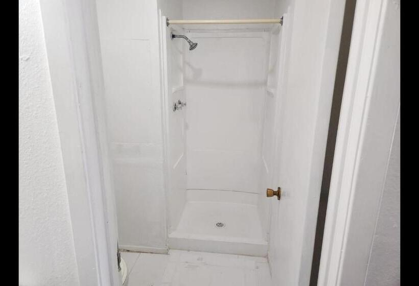 בית מלון כפרי Budget Inn By Oyo Palestine Tx Hwy 79