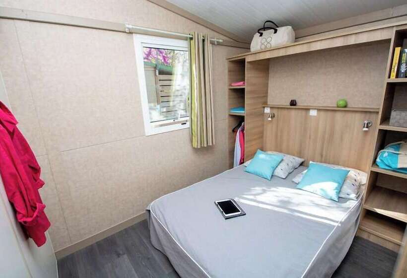 ホテル Camping Le Luberon