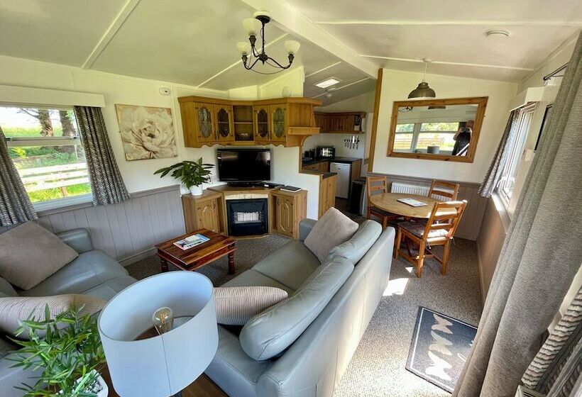 فندق Celtic Lodges