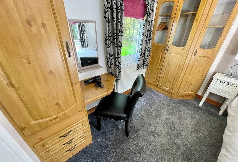 فندق Celtic Lodges