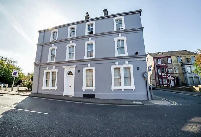 ホテル Cumberland