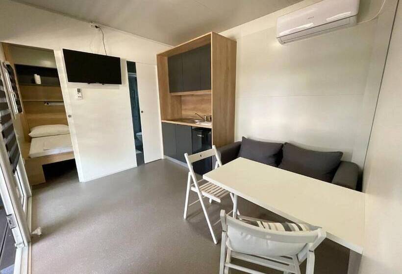 酒店 Mobile Home Mia