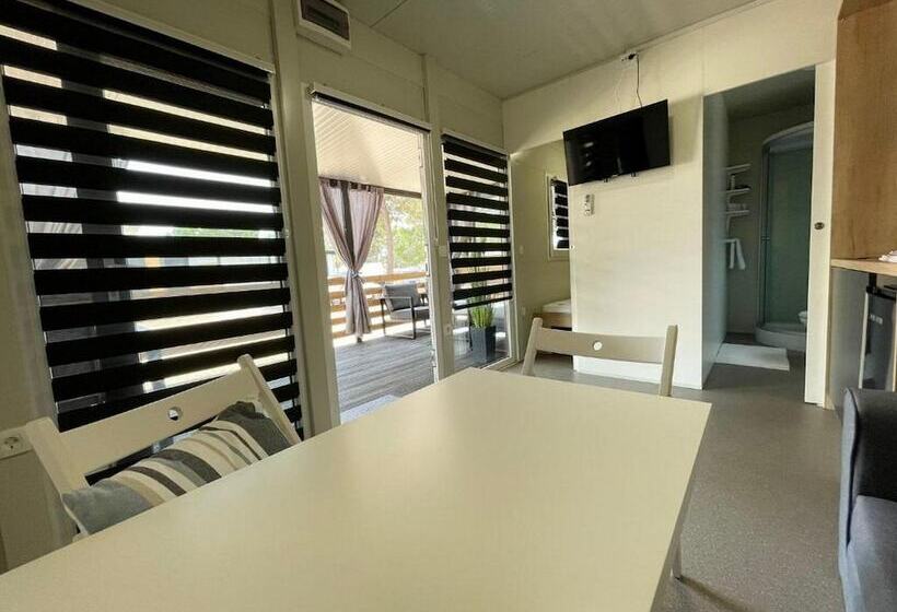 酒店 Mobile Home Mia