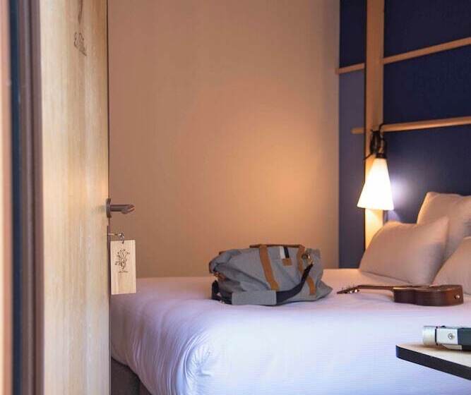 Отель Domaine Les Lanternes