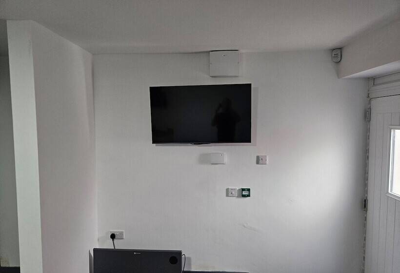 בית מלון כפרי Don Valley Apartments