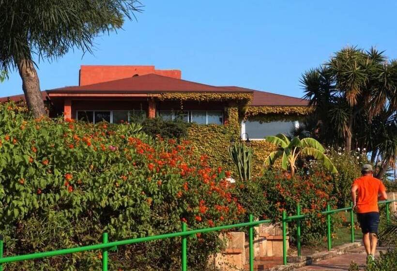 ホテル Amareclub Casarossa