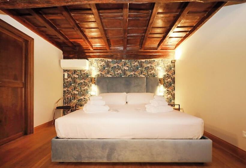 בית מלון כפרי Golden Pantheon Rooms