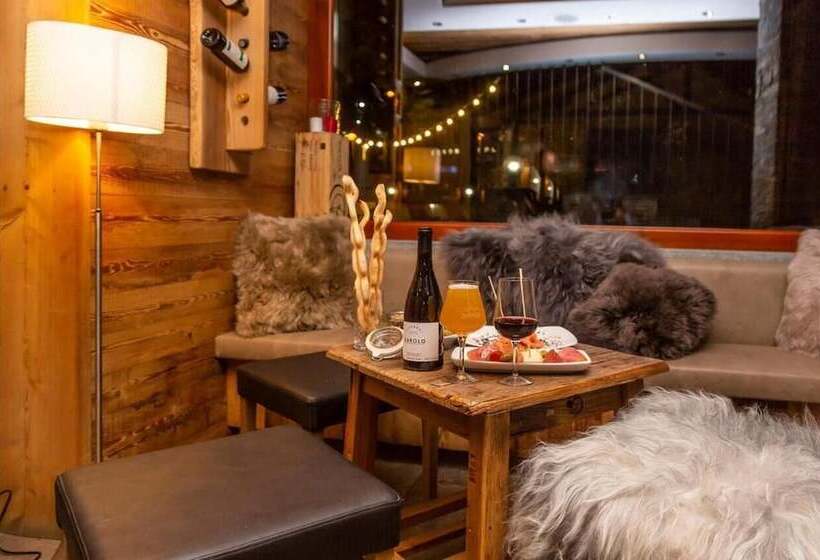 فندق Hotiday Room Collection   Sauze Assietta